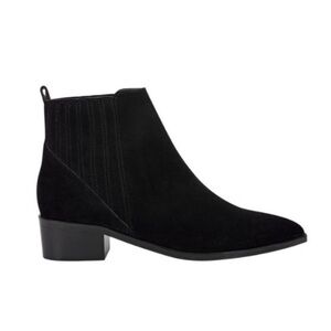 MARC FISHER Yolli  ankle boot bootie suede black 8